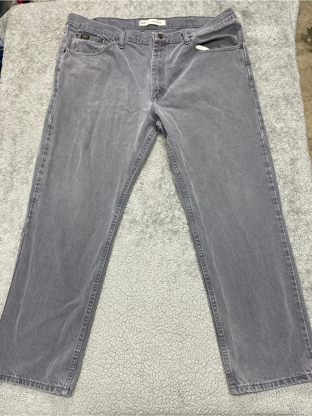 Lee Men’s Gray Relaxed Straight Jeans